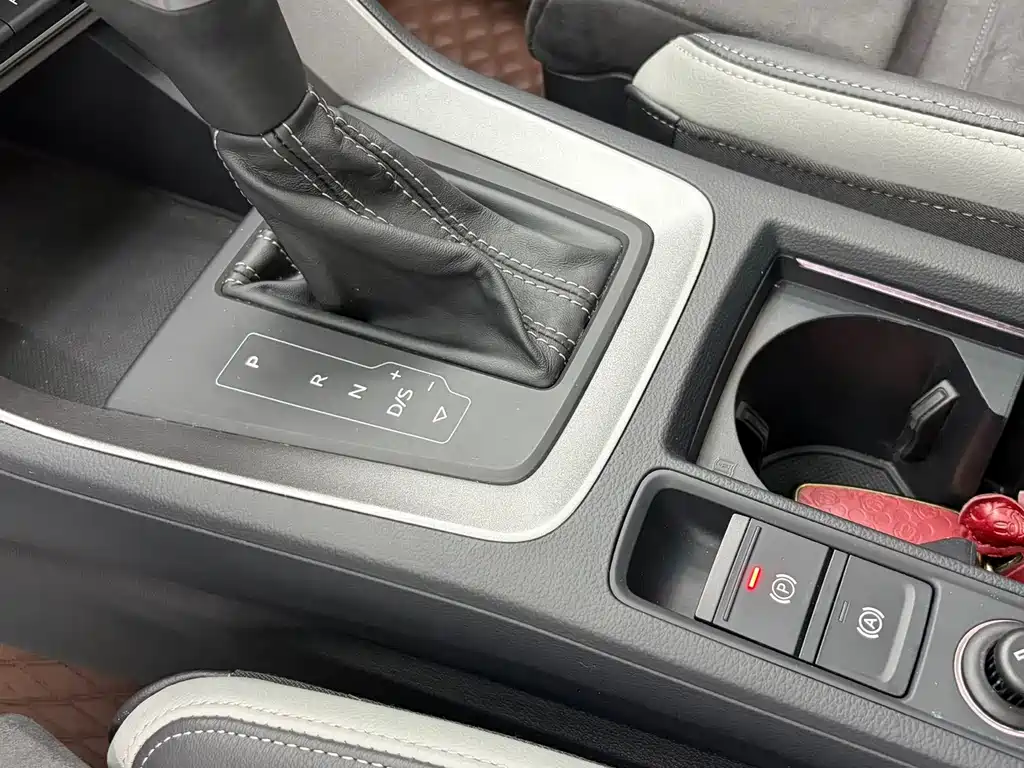 Audi Q3 2023 — фото 14