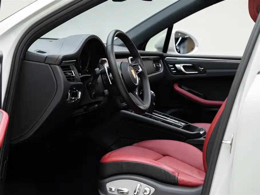 Porsche Macan 2022 — фото 9