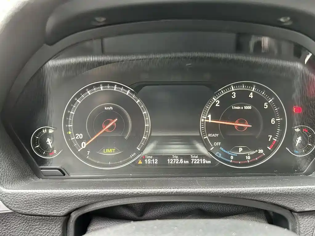 BMW 3 Series 2018 — фото 10
