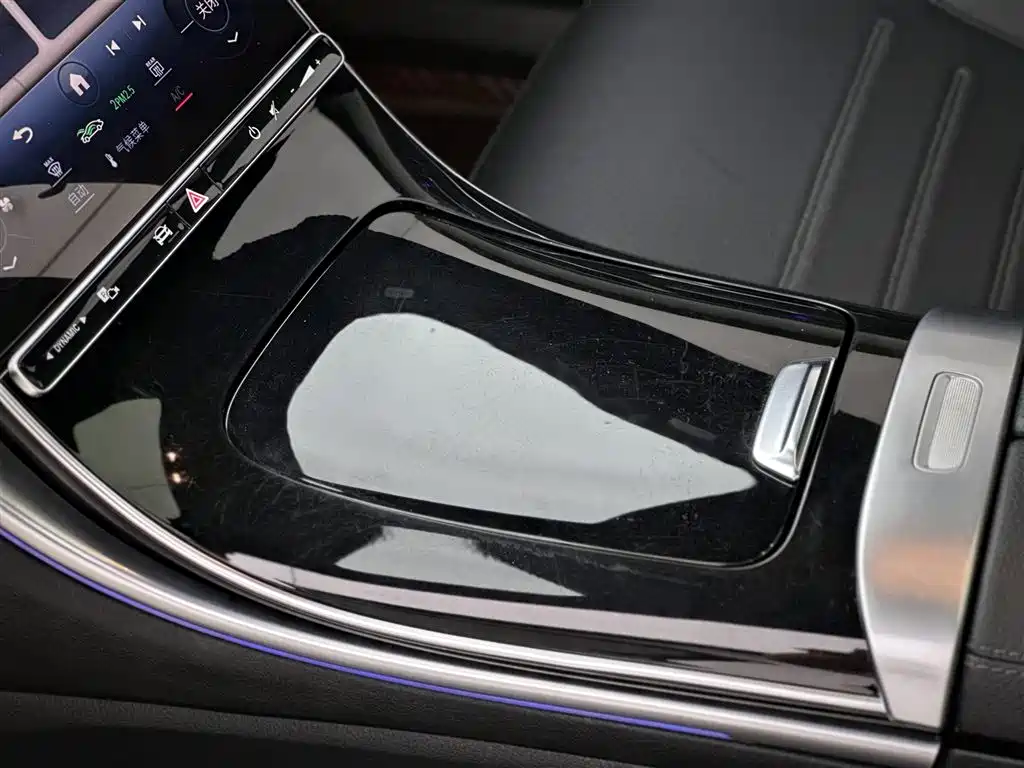 Mercedes-Benz C-Class 2023 — фото 11