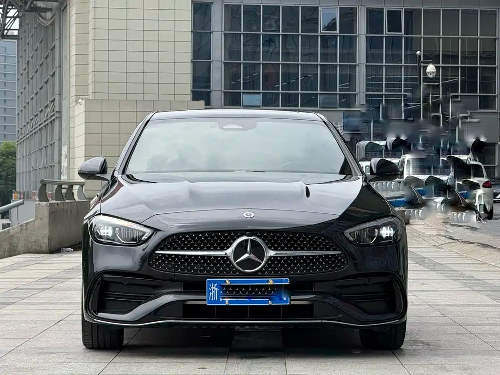 Mercedes-Benz C-Class 2024 — фото 2