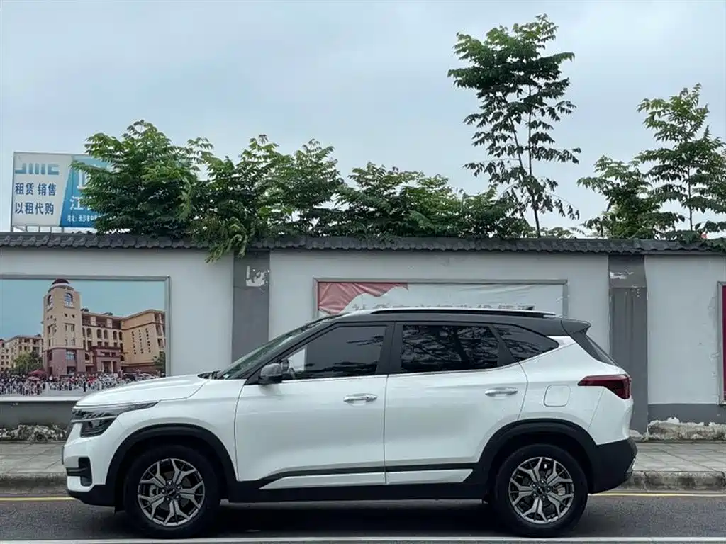Kia KX3 2023 — фото 3