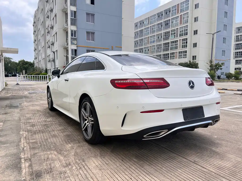 Mercedes-Benz E-Class 2020 — фото 20