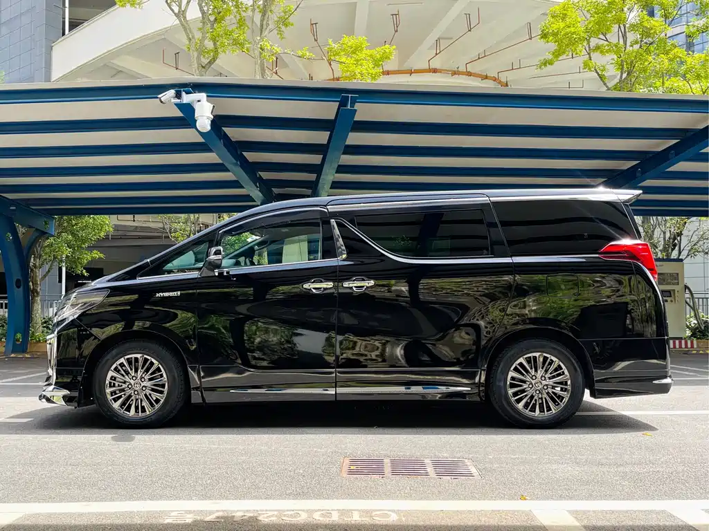 Toyota Alphard 2021 — фото 4