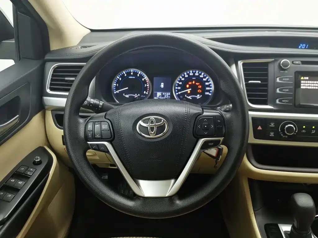 Toyota Highlander 2019 — фото 11