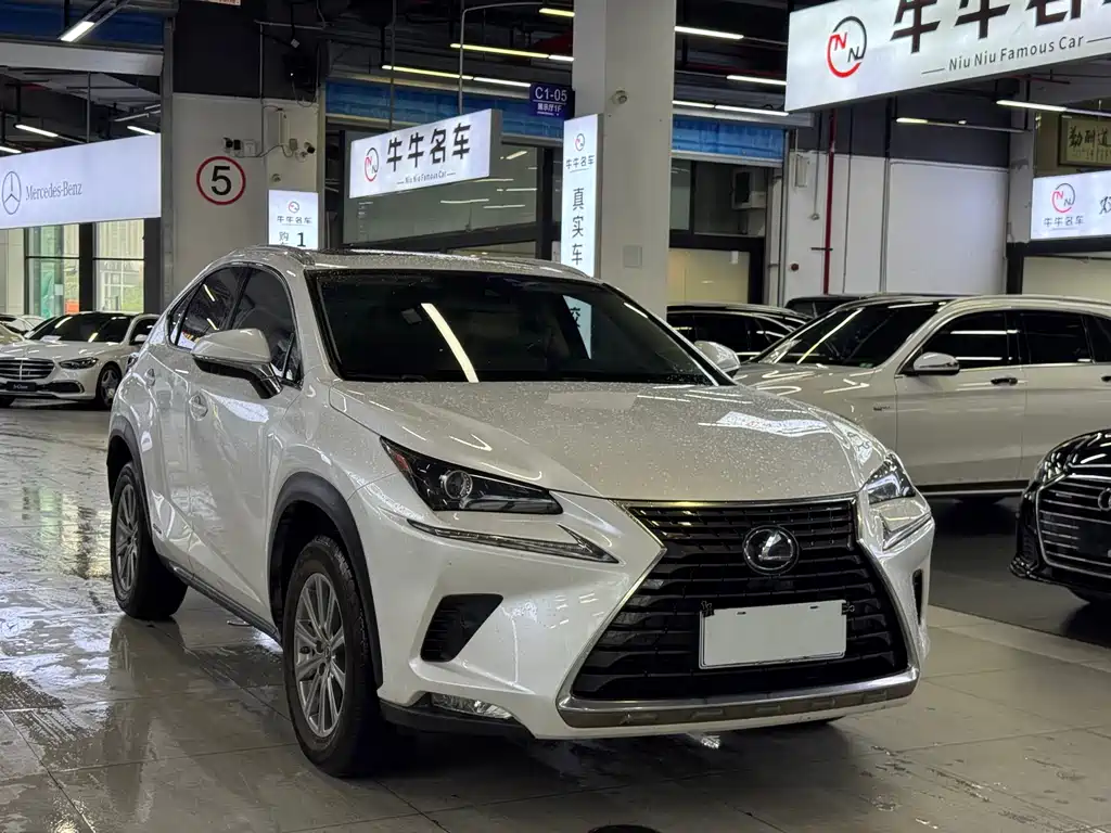 Lexus NX 2020 — фото 3
