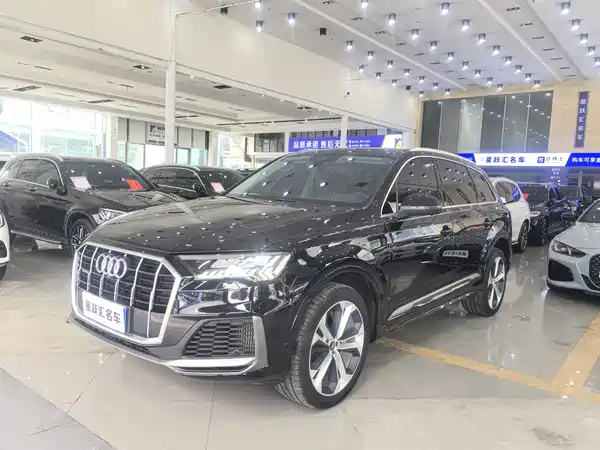 Audi Q7 2021