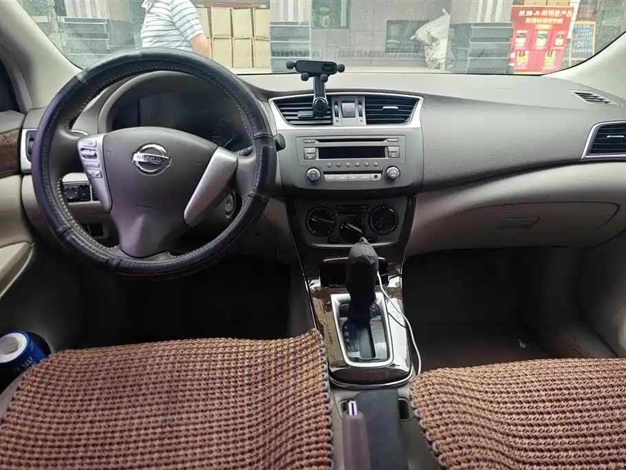 Nissan Sylphy 2012 — фото 11