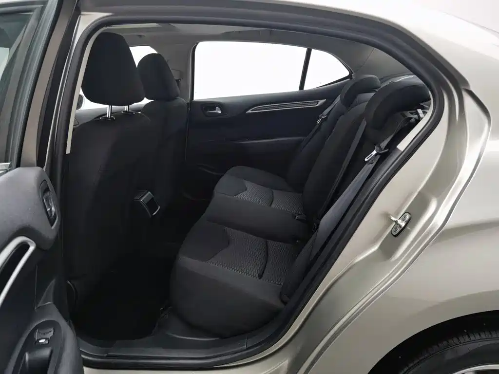Citroën C4L 2016 — фото 15