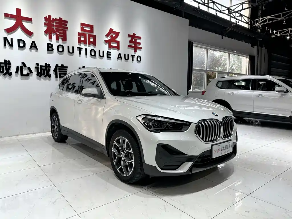 BMW X1 2022 — фото 3
