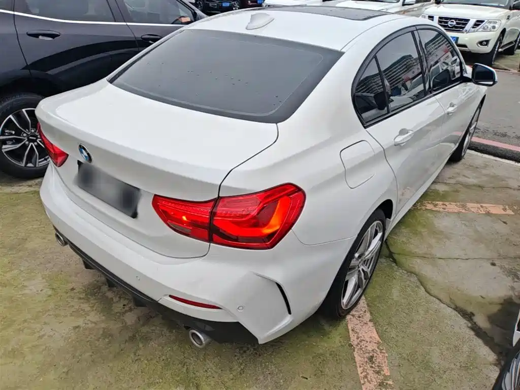 BMW 1 Series 2020 — фото 7