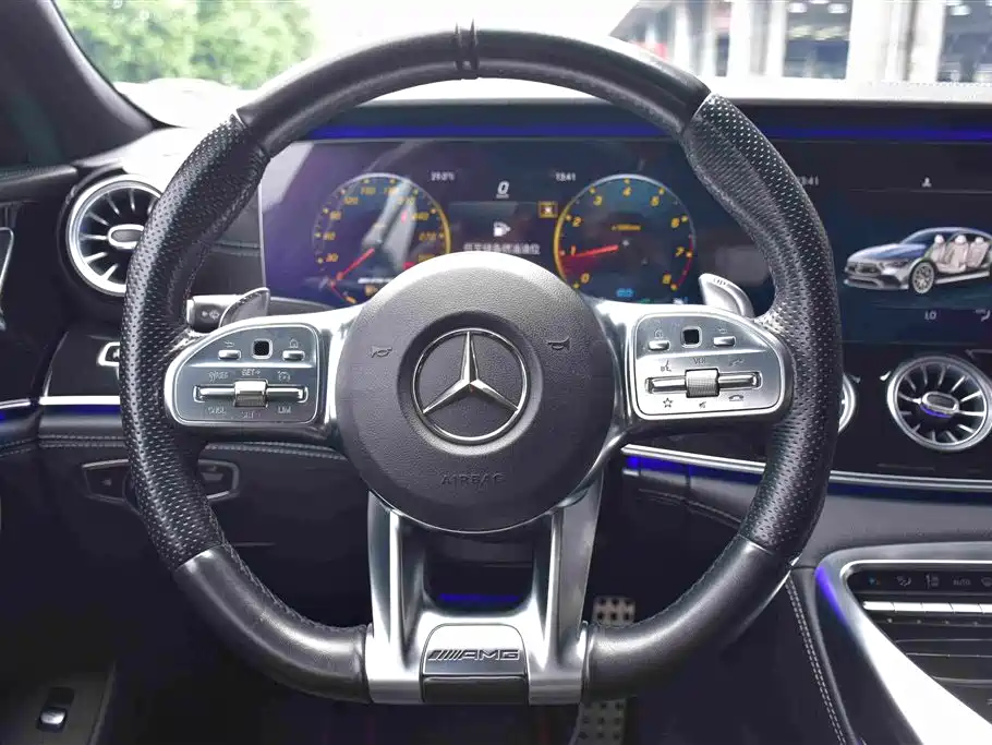 Mercedes-Benz AMG GT 2019 — фото 11
