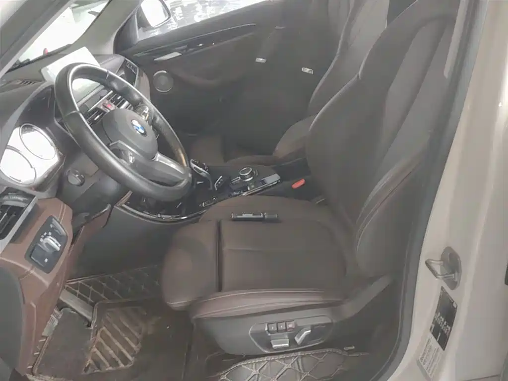 BMW X2 2022 — фото 15