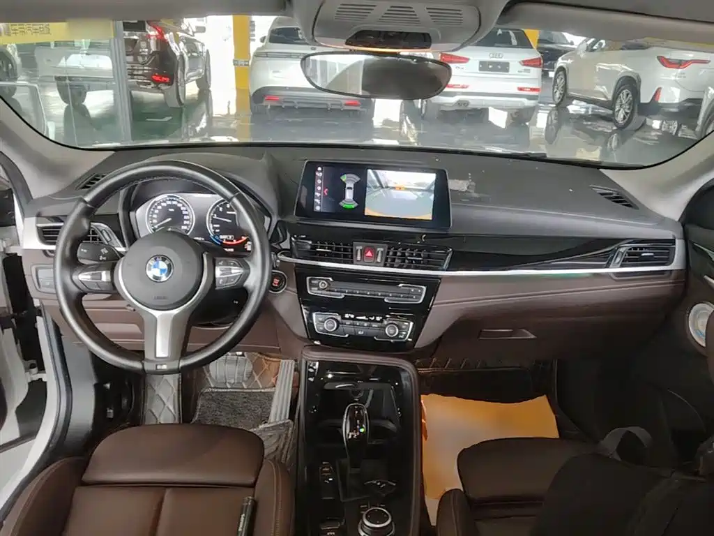 BMW X2 2022 — фото 10