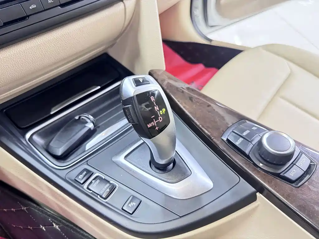 BMW 3 Series 2013 — фото 18