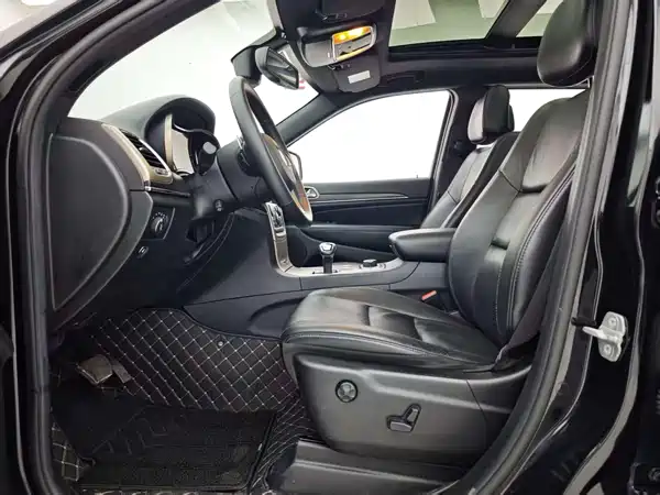 Jeep Grand Cherokee 2014