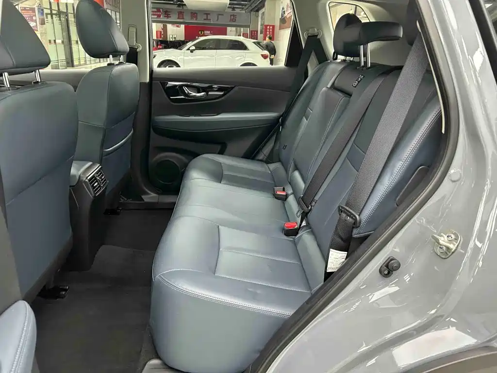 Nissan X-Trail 2025 — фото 15