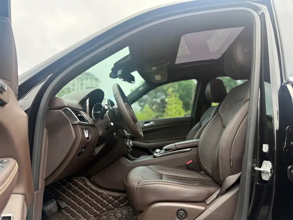 Mercedes-Benz GLE 2016 — фото 14
