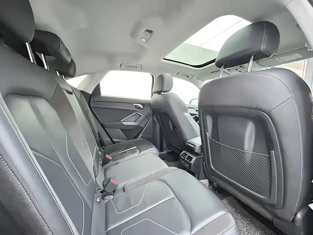 Audi Q3 Sportback 2021 — фото 11