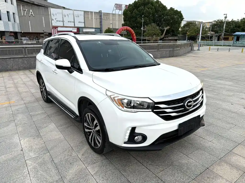 GAC Motor Trumpchi GS4 2018 — фото 3