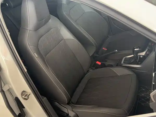 Volkswagen T-Cross 2021