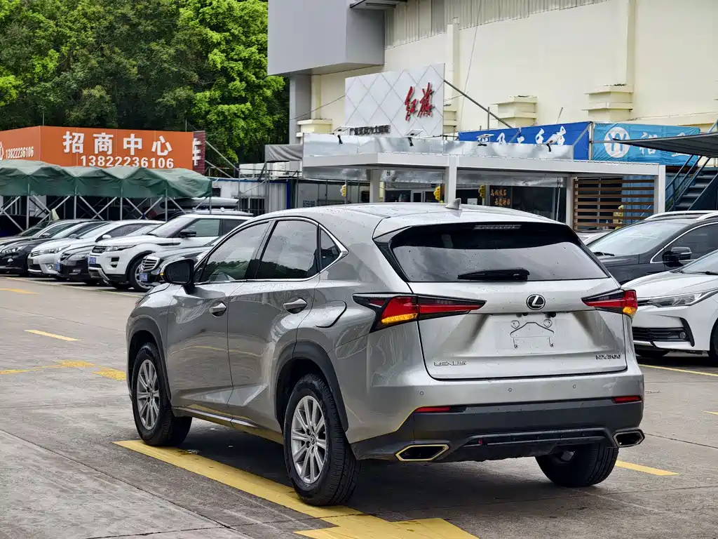 Lexus NX 2018 — фото 7