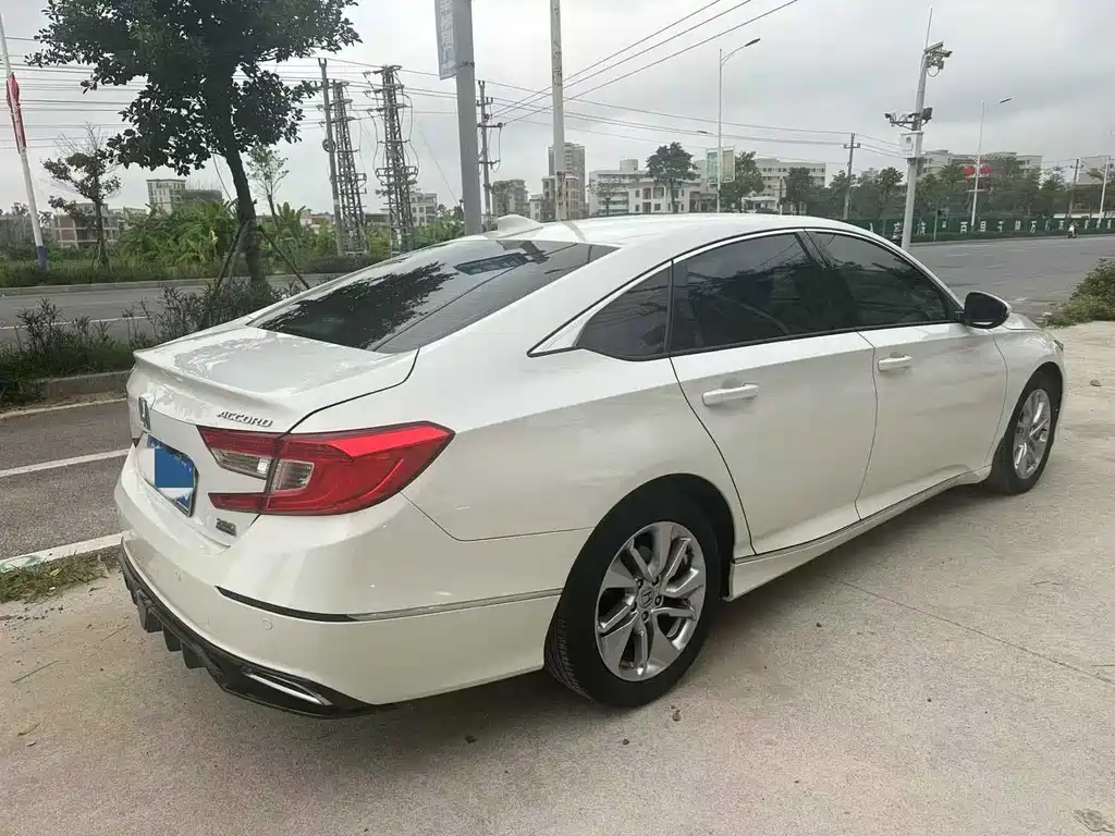 Honda Accord 2020 — фото 3