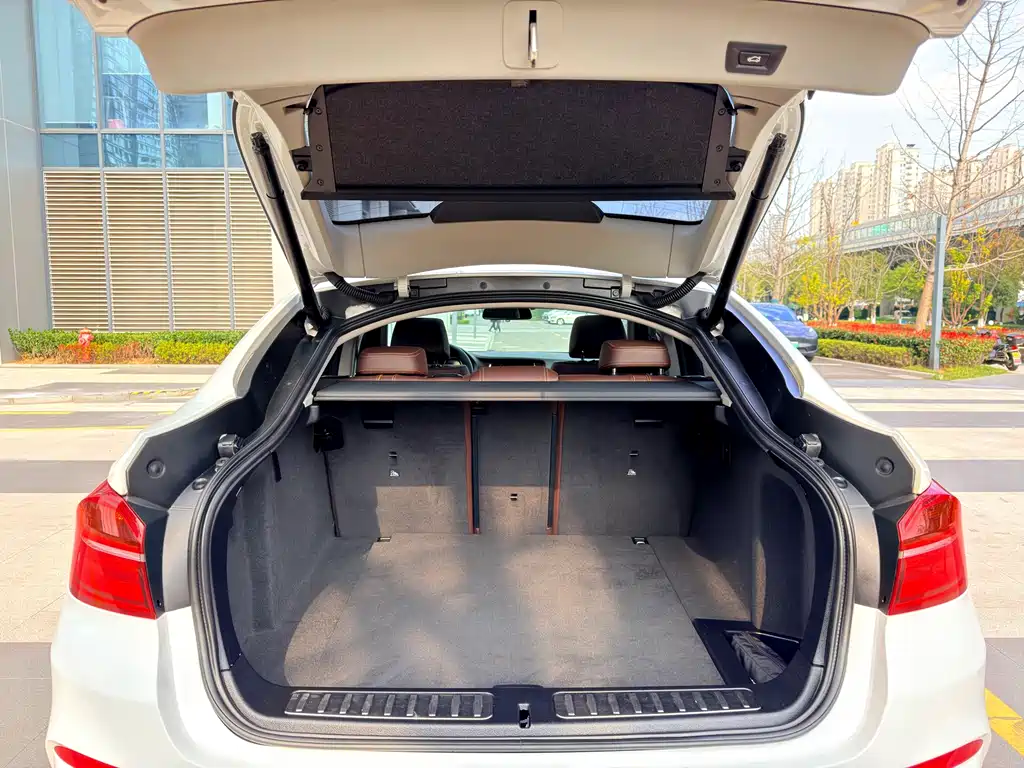 BMW X4 2016 — фото 13