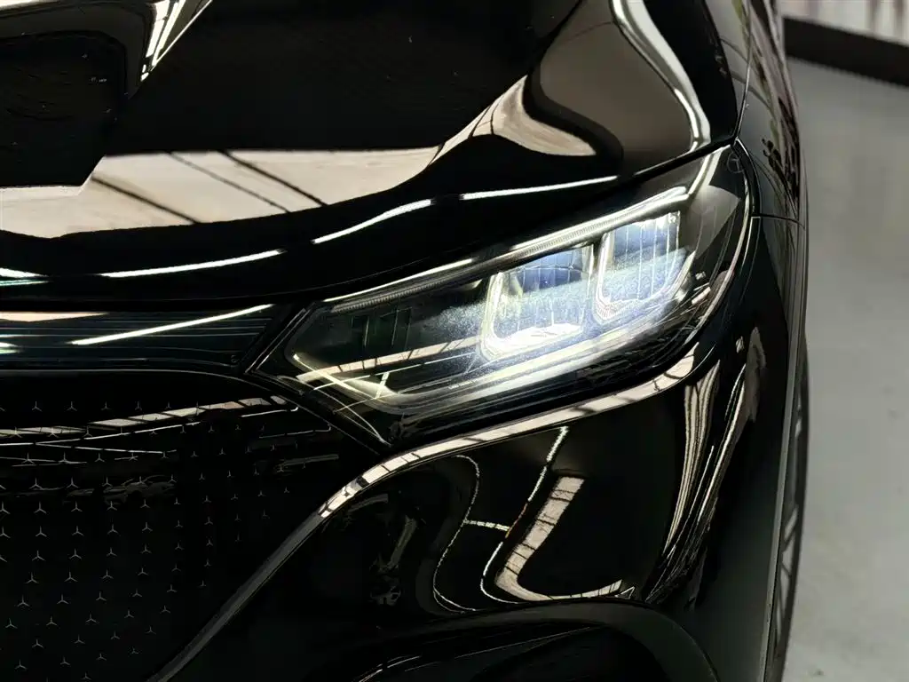 Mercedes-Benz EQE SUV 2025 — фото 4