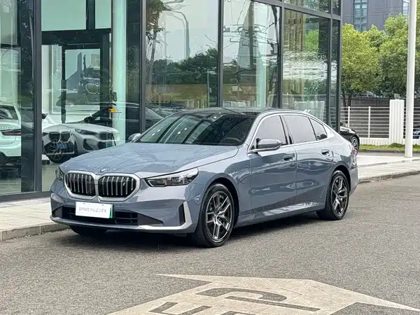 BMW i5 2024