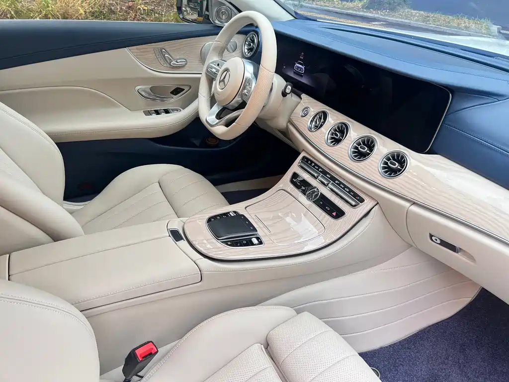 Mercedes-Benz E-Class 2020 — фото 20
