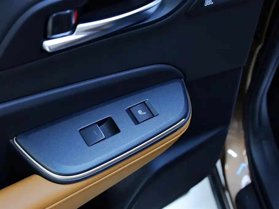 Toyota Crown SportCross 2024 — фото 34