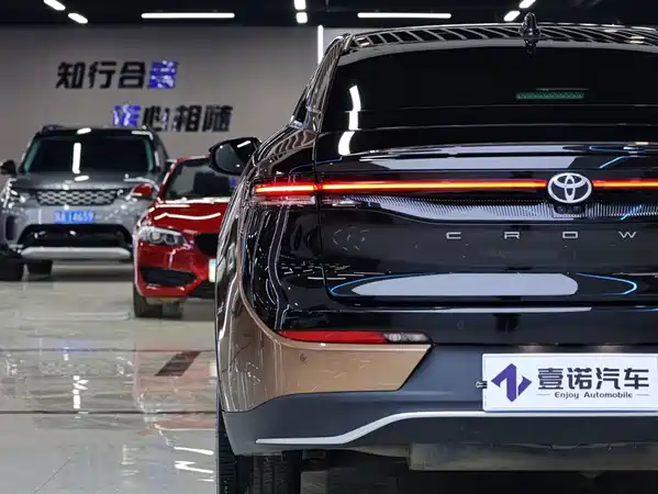 Toyota Crownsportcross 2023