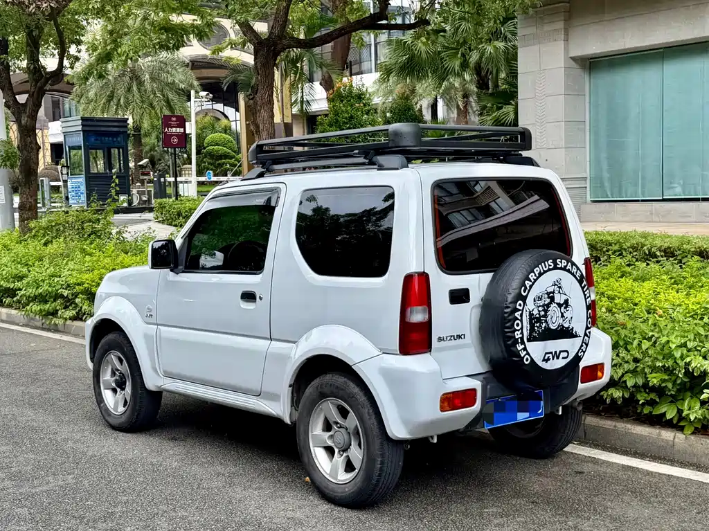 Suzuki Jimny 2014 — фото 9