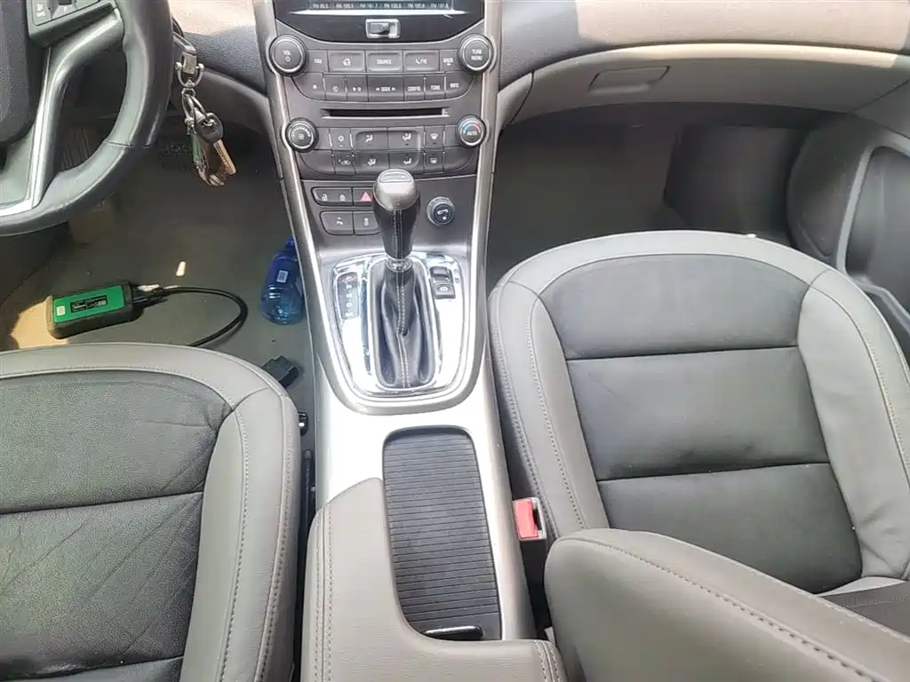 Chevrolet Malibu 2014 — фото 14