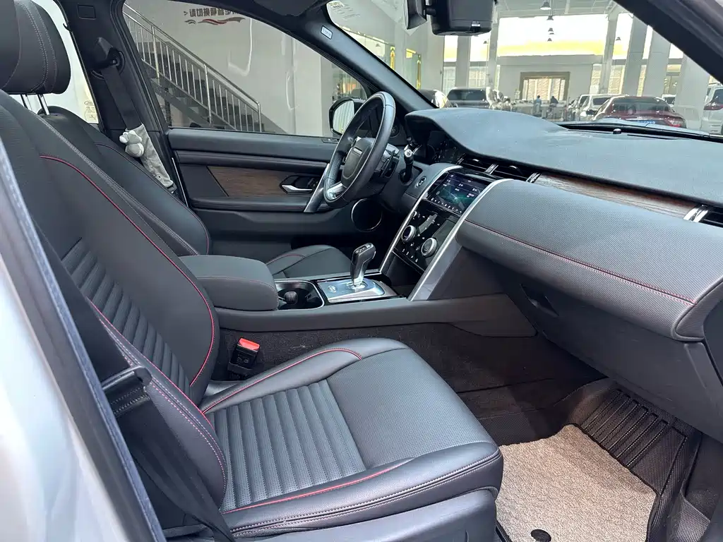 Land Rover Discovery Sport 2021 — фото 19