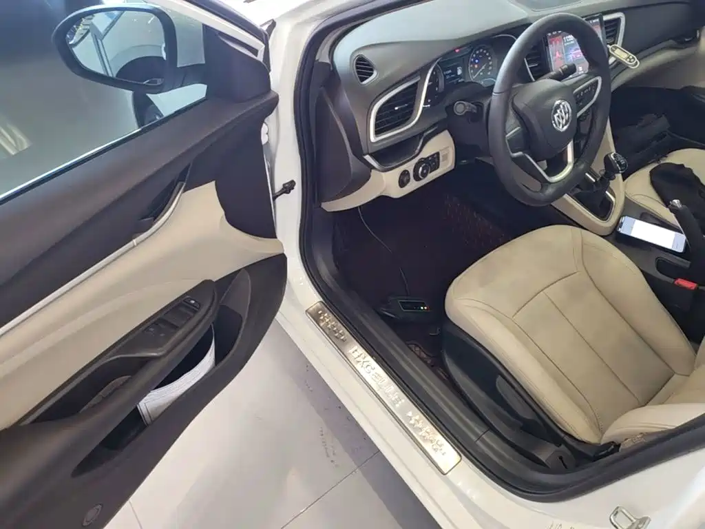 Buick Excelle GT 2019 — фото 16