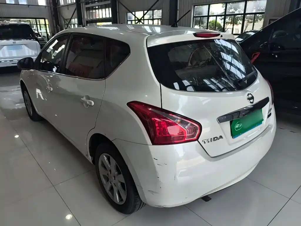 Nissan Tiida 2016
