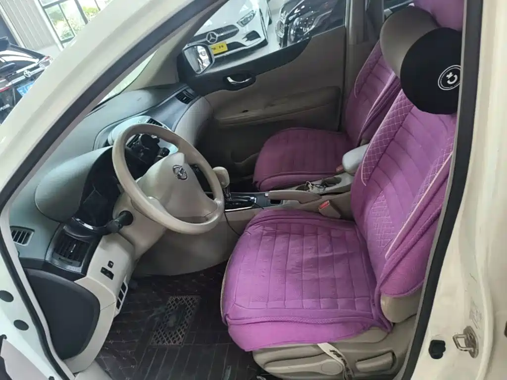 Nissan Tiida 2016 — фото 15