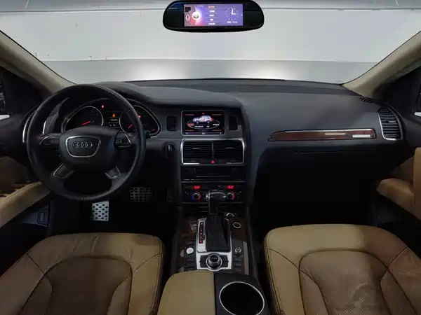 Audi Q7 2012