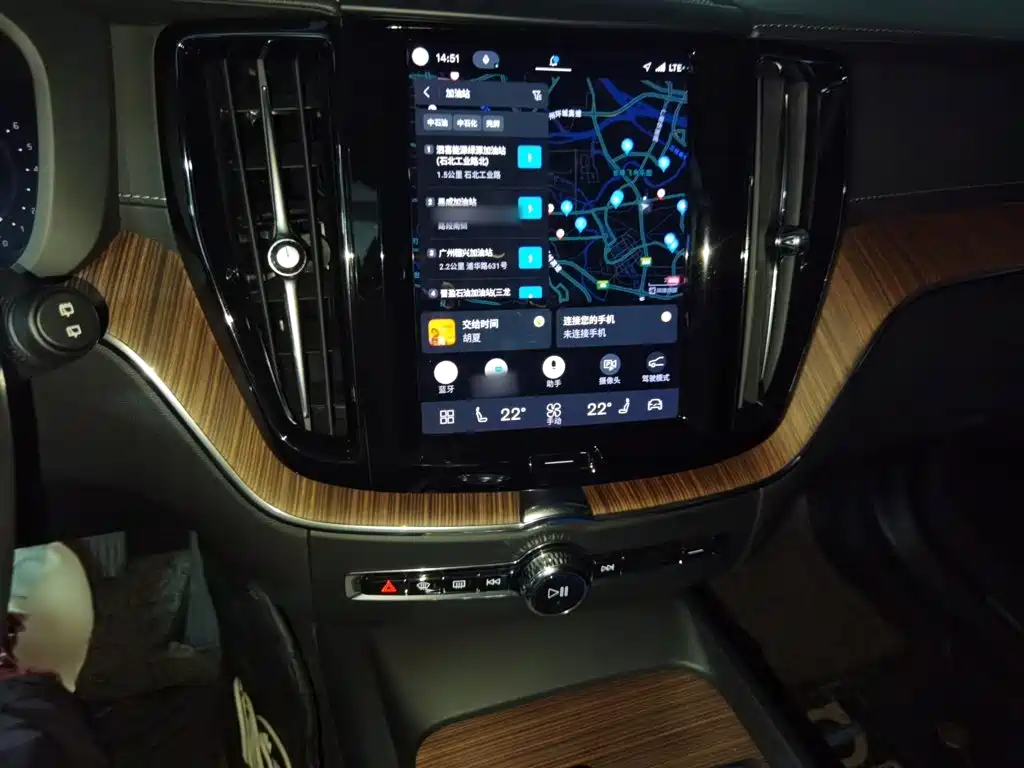 Volvo XC60 2022