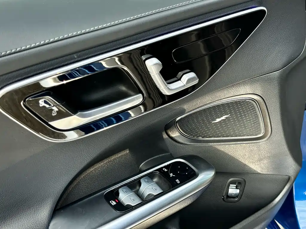 Mercedes-Benz C-Class 2022 — фото 10