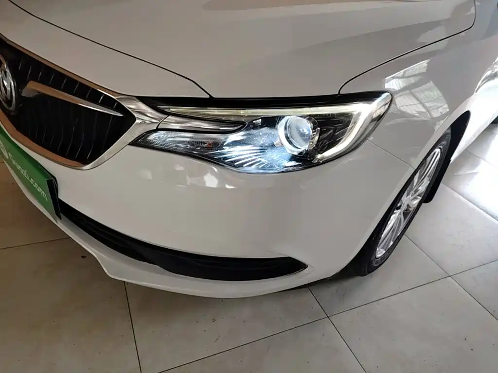 Buick Excelle 2018 — фото 24