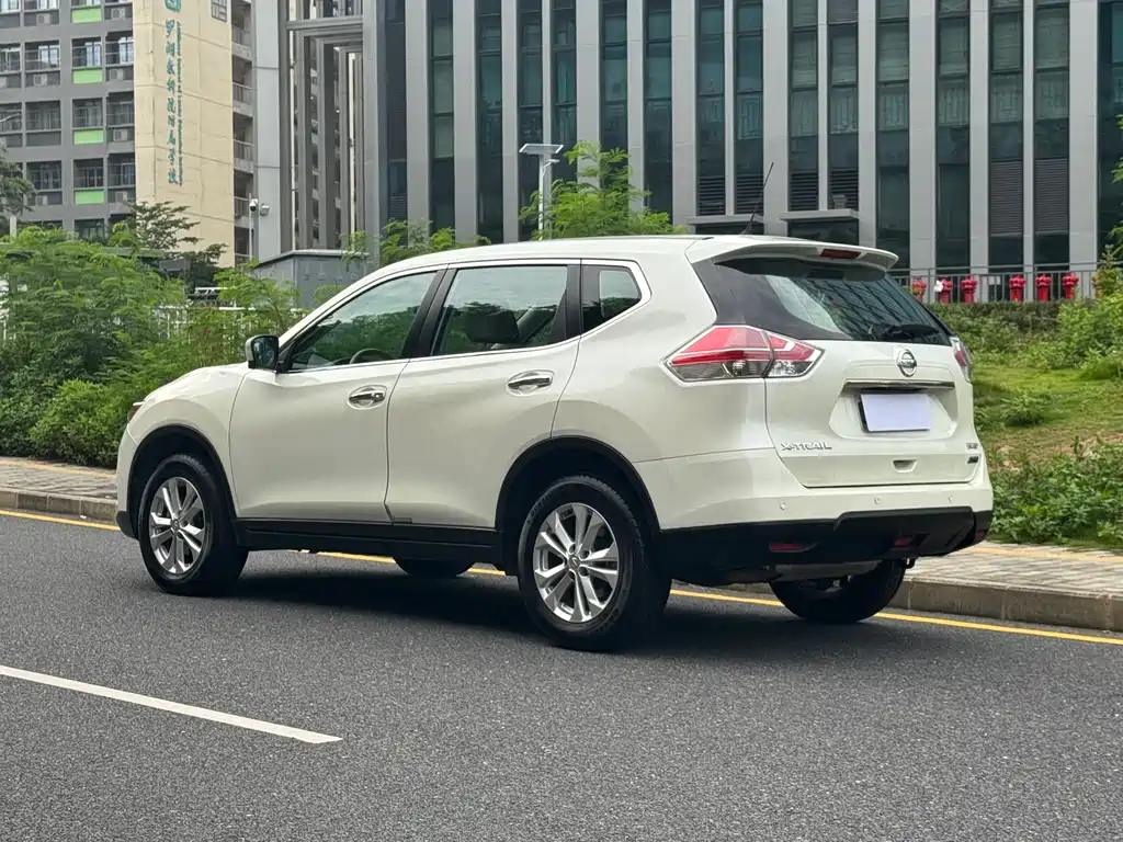 Nissan X-Trail 2014