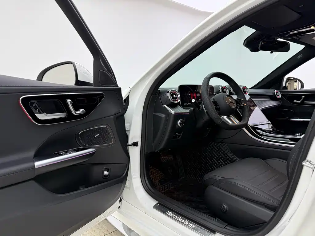 Mercedes-Benz C-Class 2022
