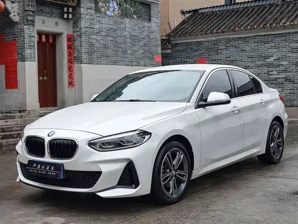 BMW 1 Series 2022