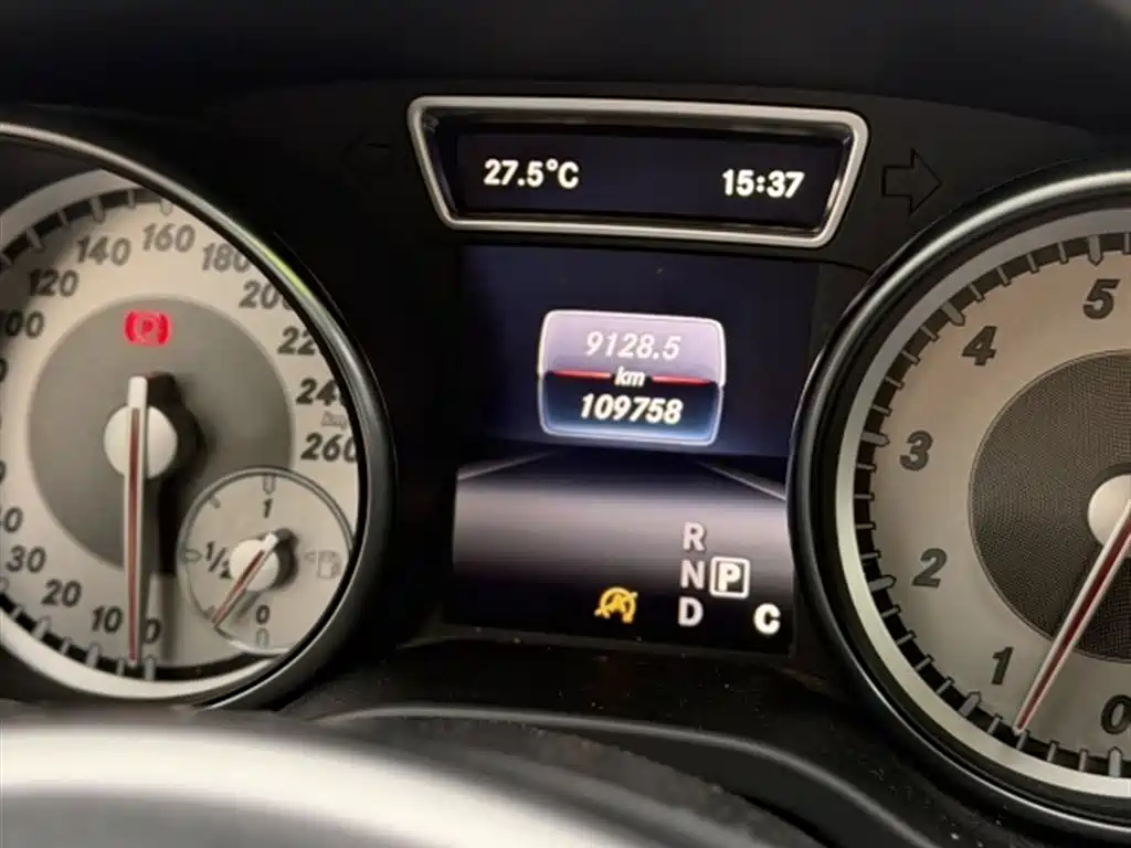 Mercedes-Benz GLA 2016