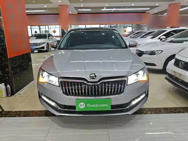 Skoda Superb 2022