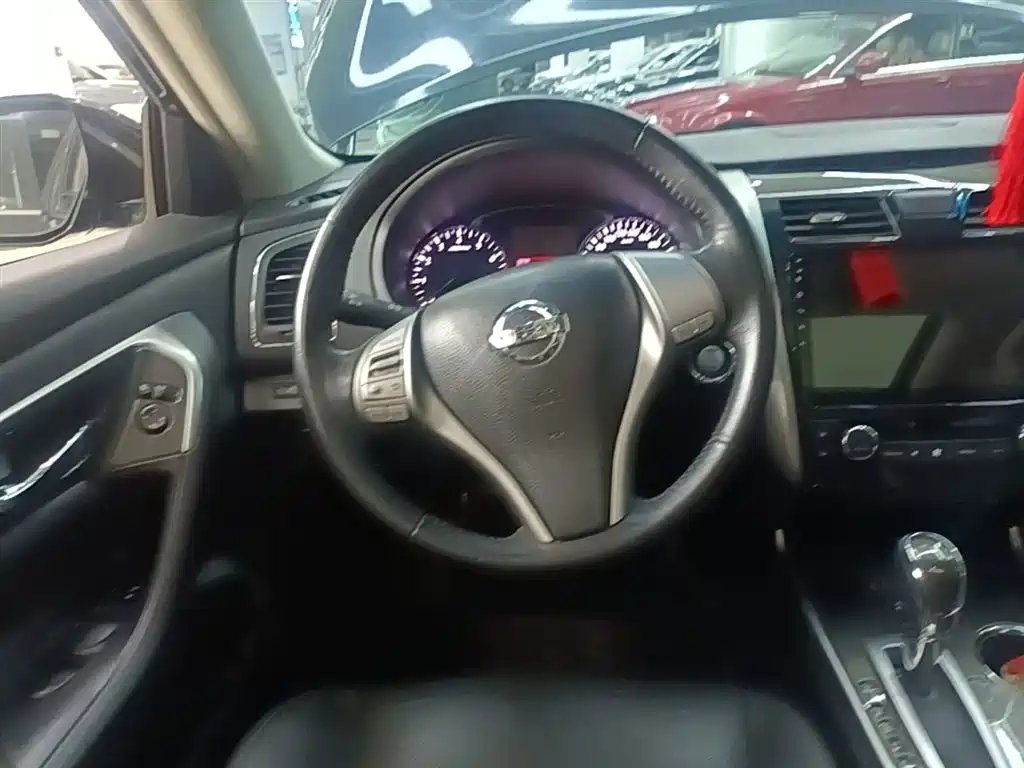 Nissan Teana 2015 — фото 11