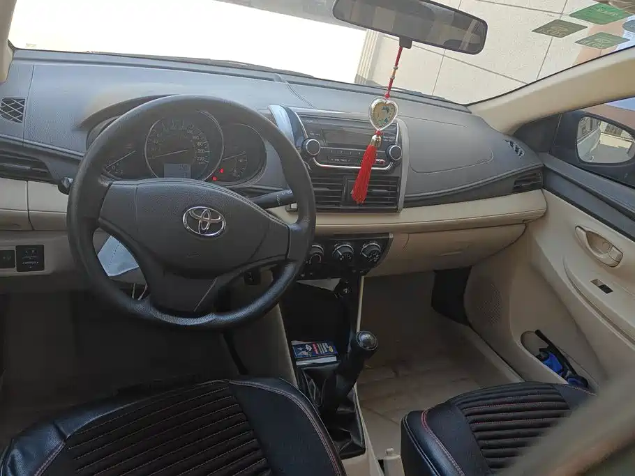 Toyota Vios 2014 — фото 12